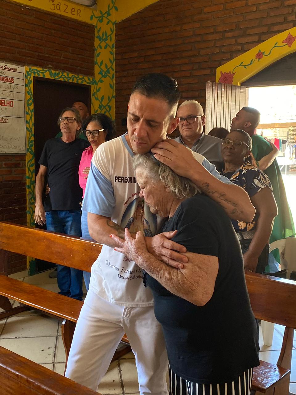 Momento de fé e reencontro em família